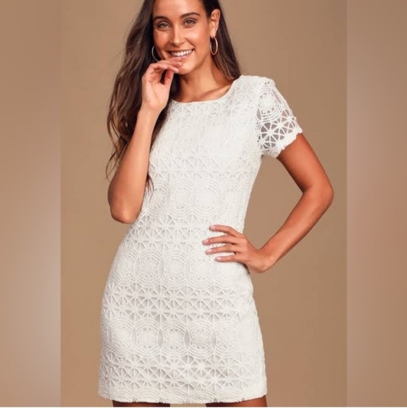 EUC Lulus Love You For Eternity White Lace Shift Dress Size S - Picture 1 of 12
